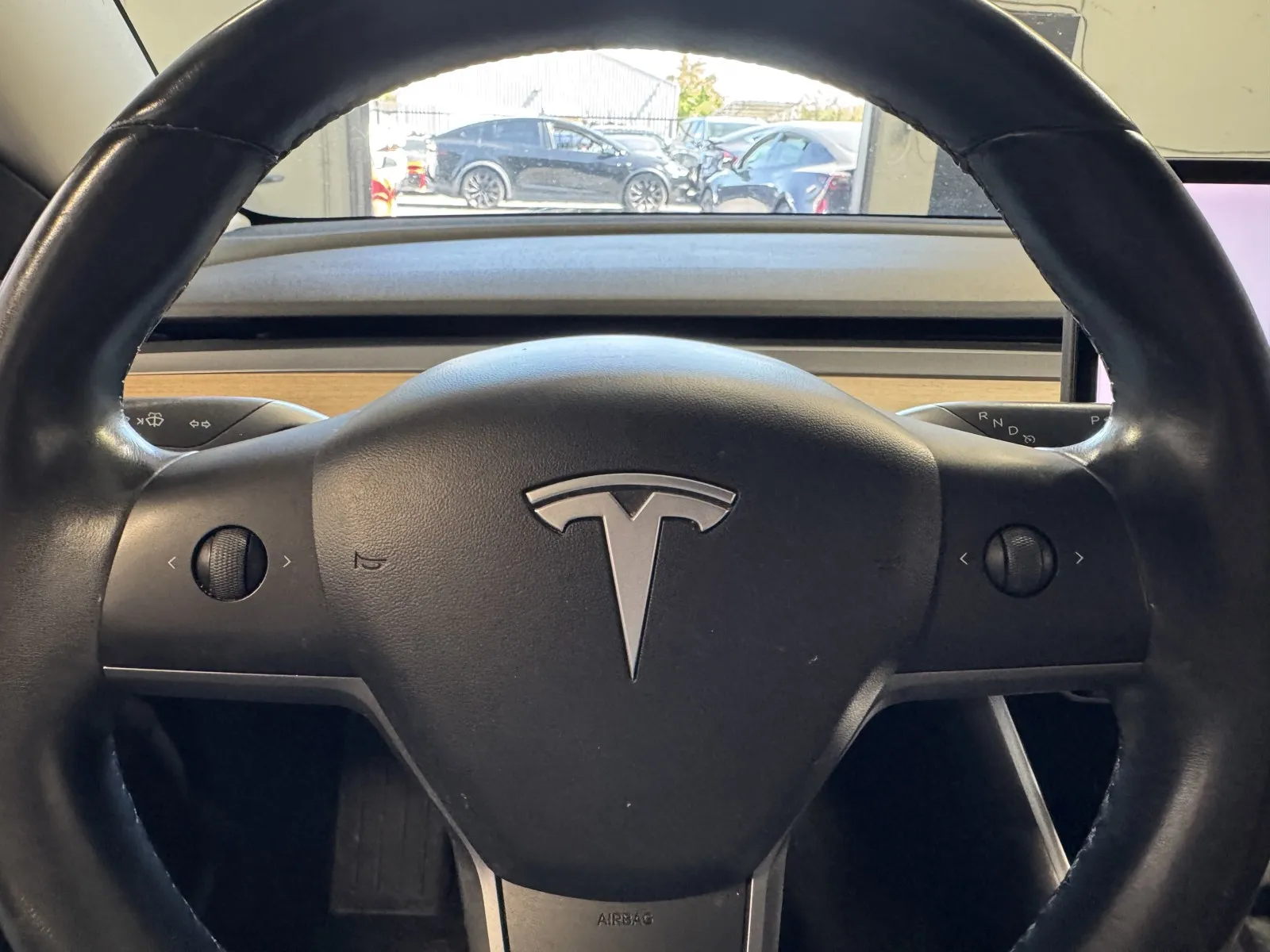 Tesla Model 3 photo 18