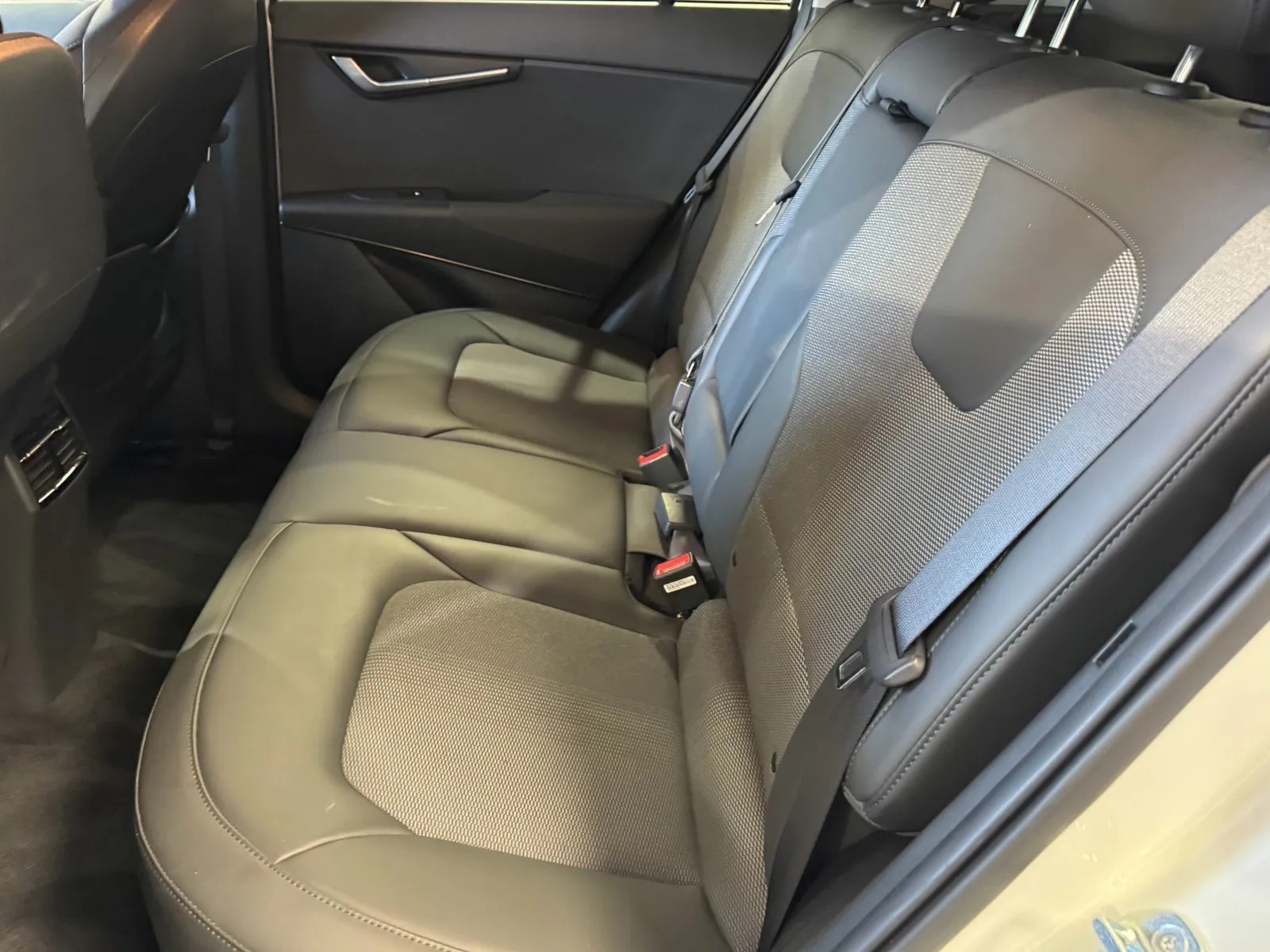 Kia Niro photo 11