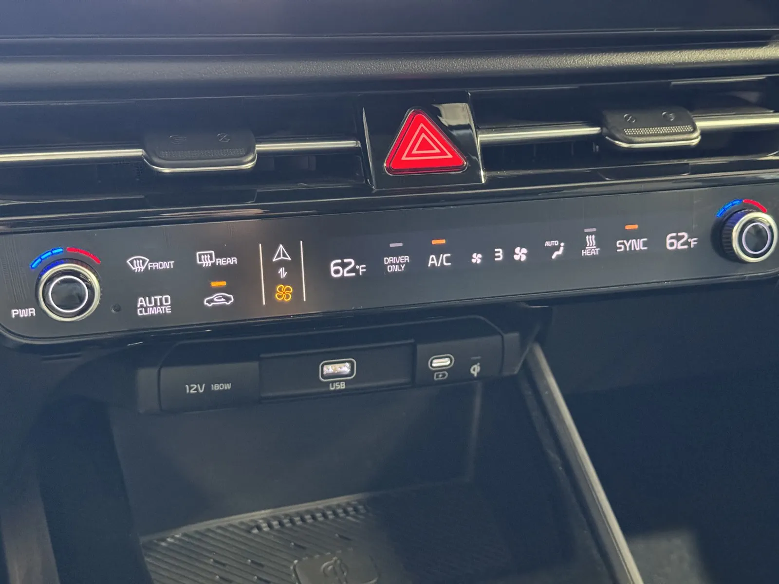 Kia Niro photo 17