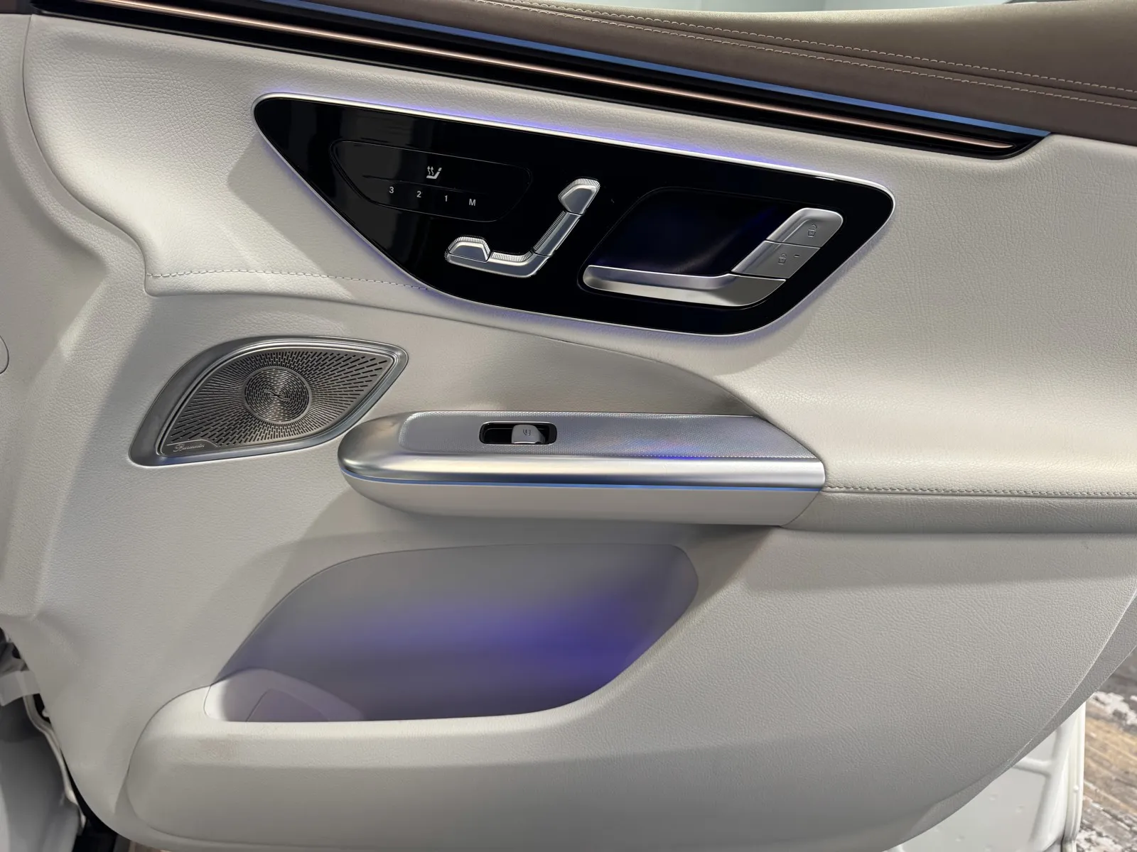 Mercedes-Benz EQE photo 7
