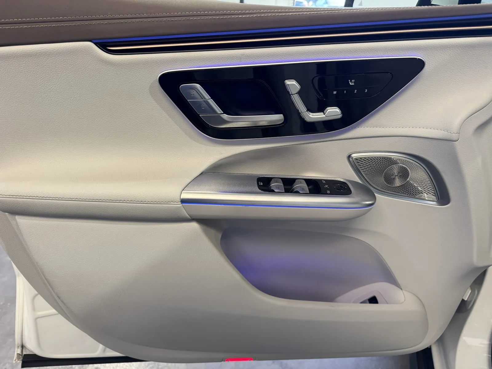 Mercedes-Benz EQE photo 18