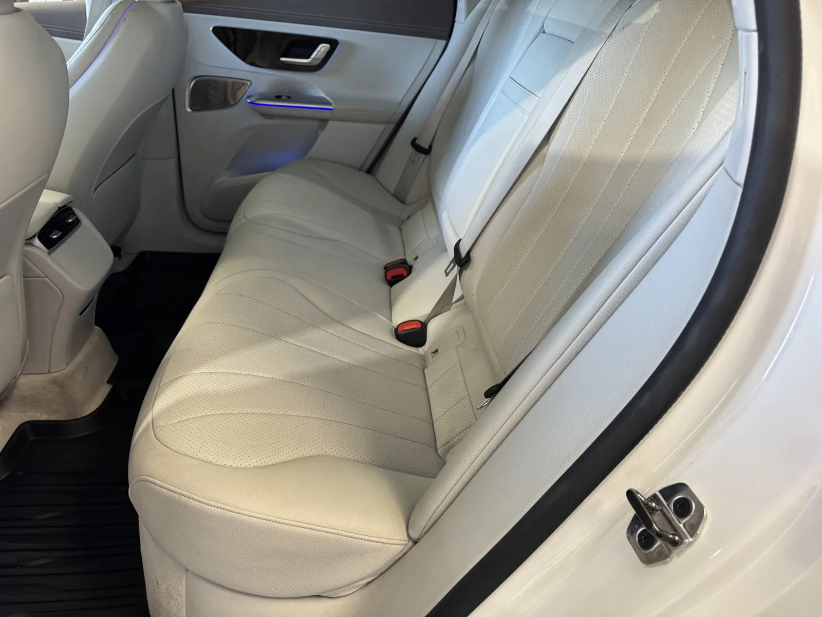 Mercedes-Benz EQE photo 13