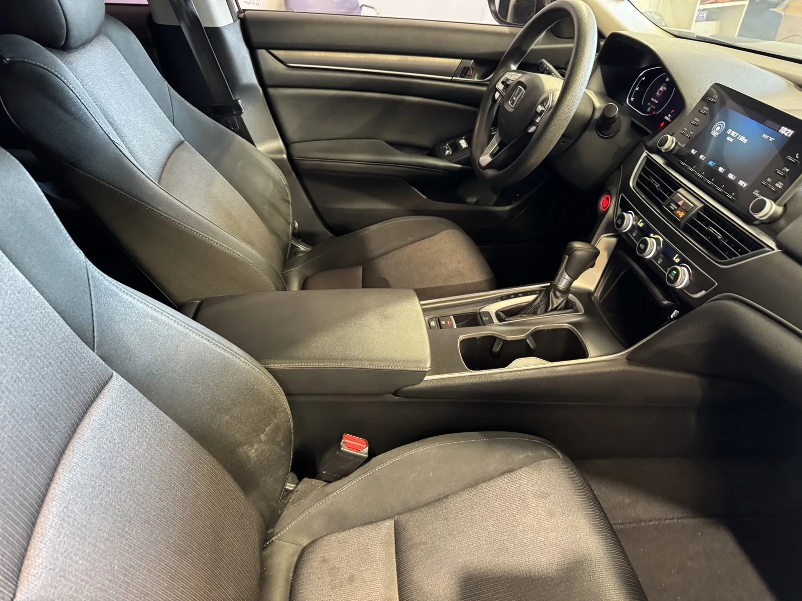 Honda Accord photo 6