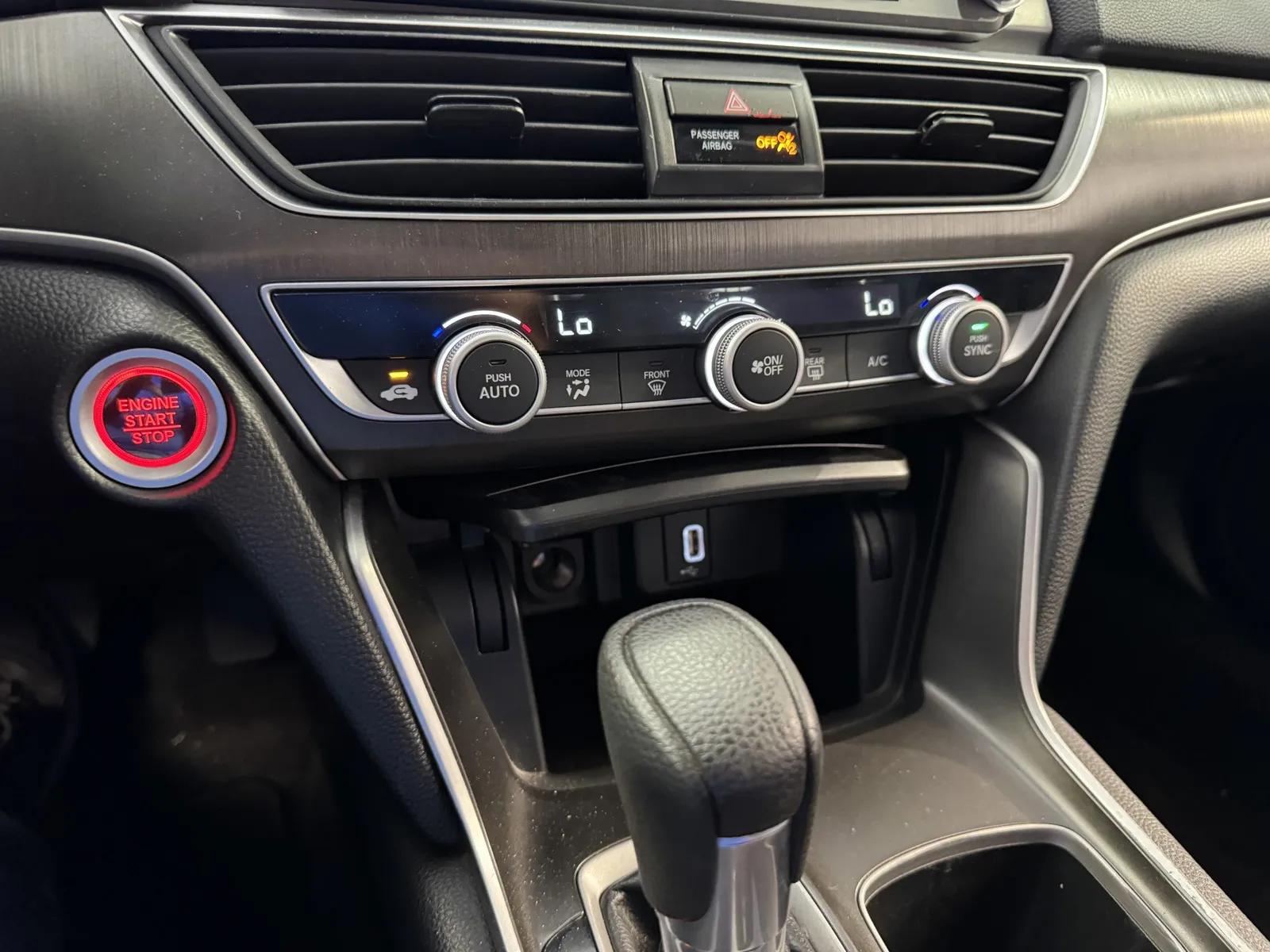 Honda Accord photo 21