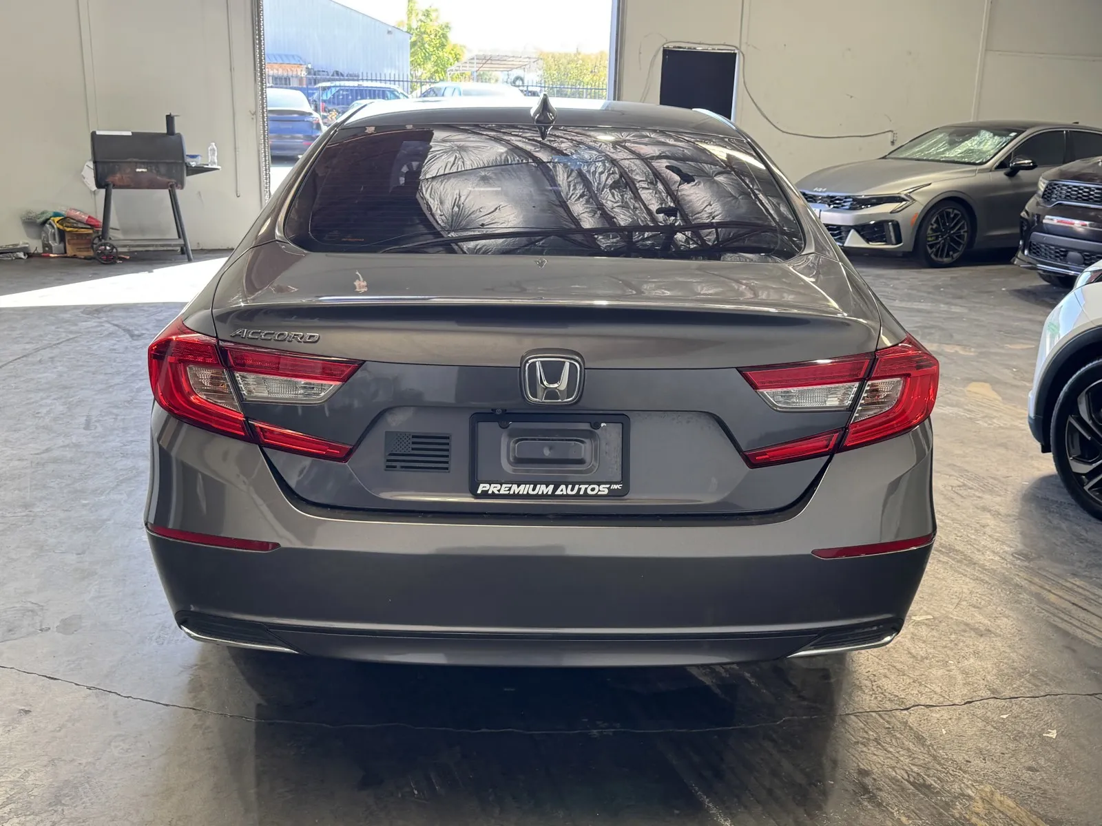 Honda Accord photo 3