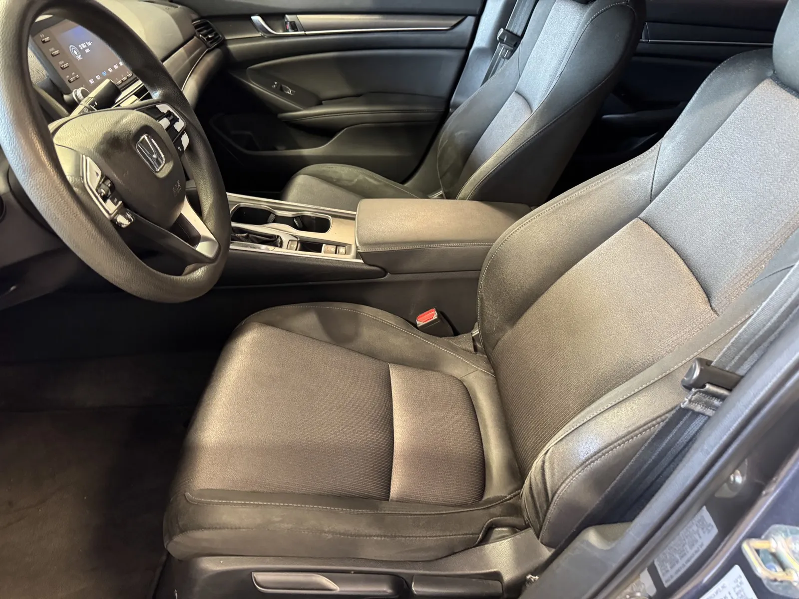 Honda Accord photo 12