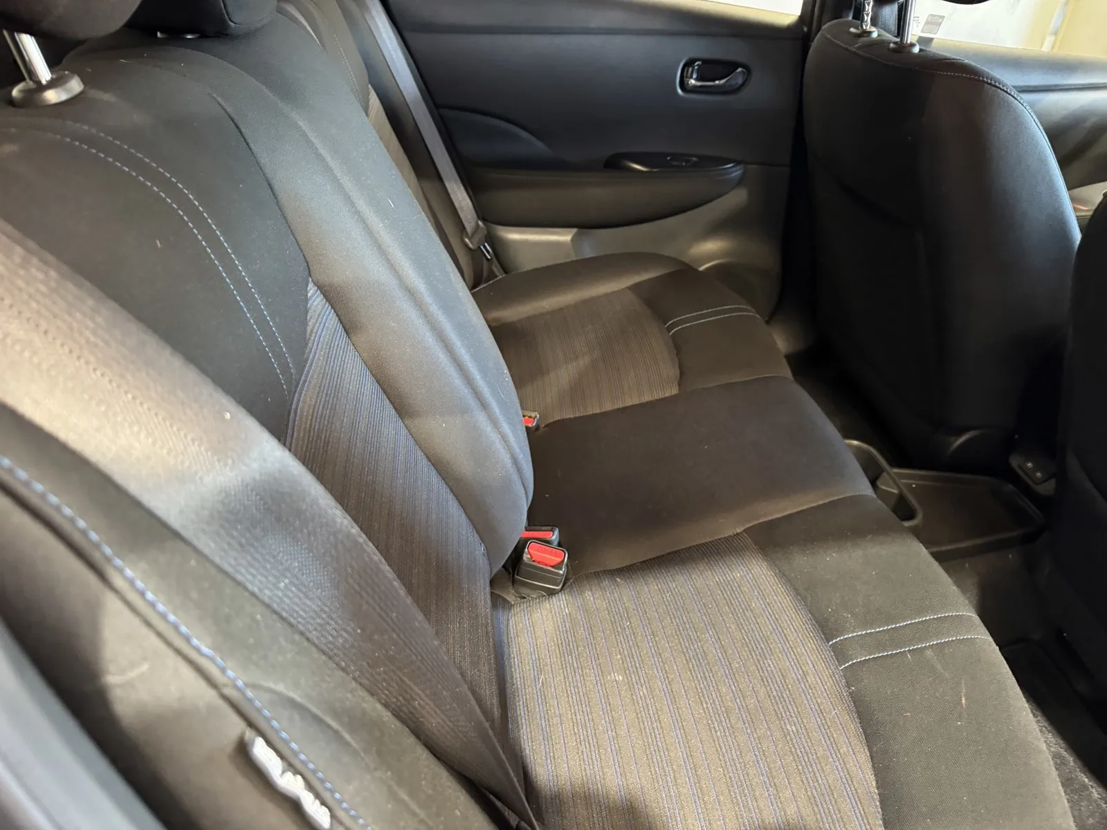 Nissan Leaf photo 8