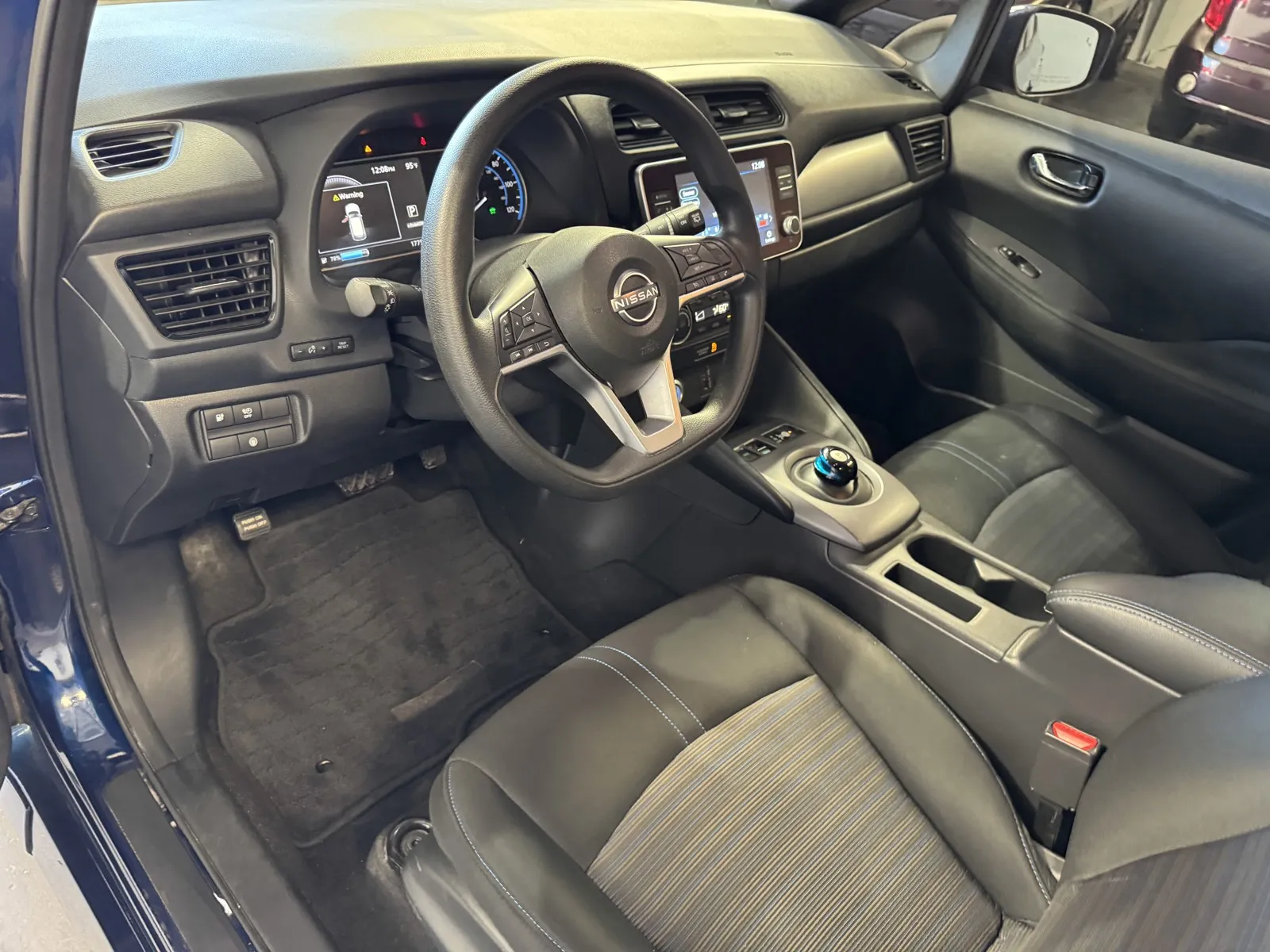 Nissan Leaf photo 11