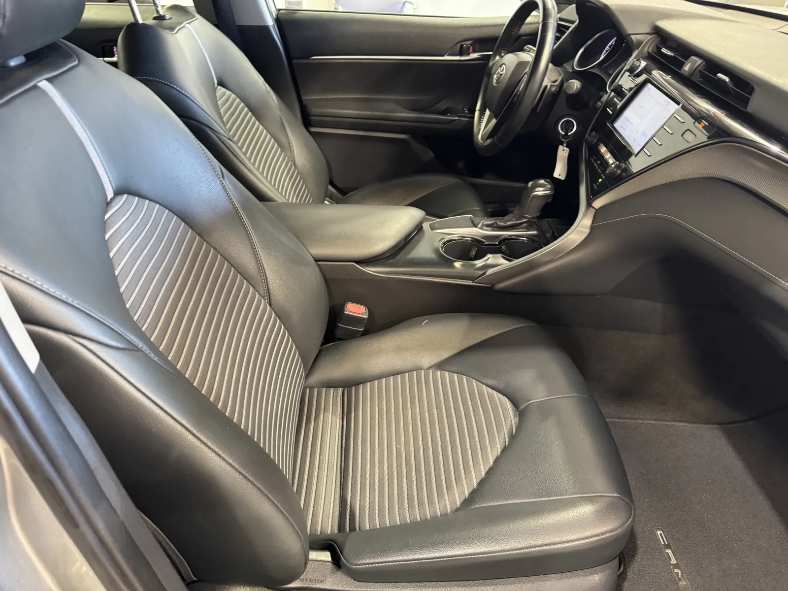 Toyota Camry photo 6