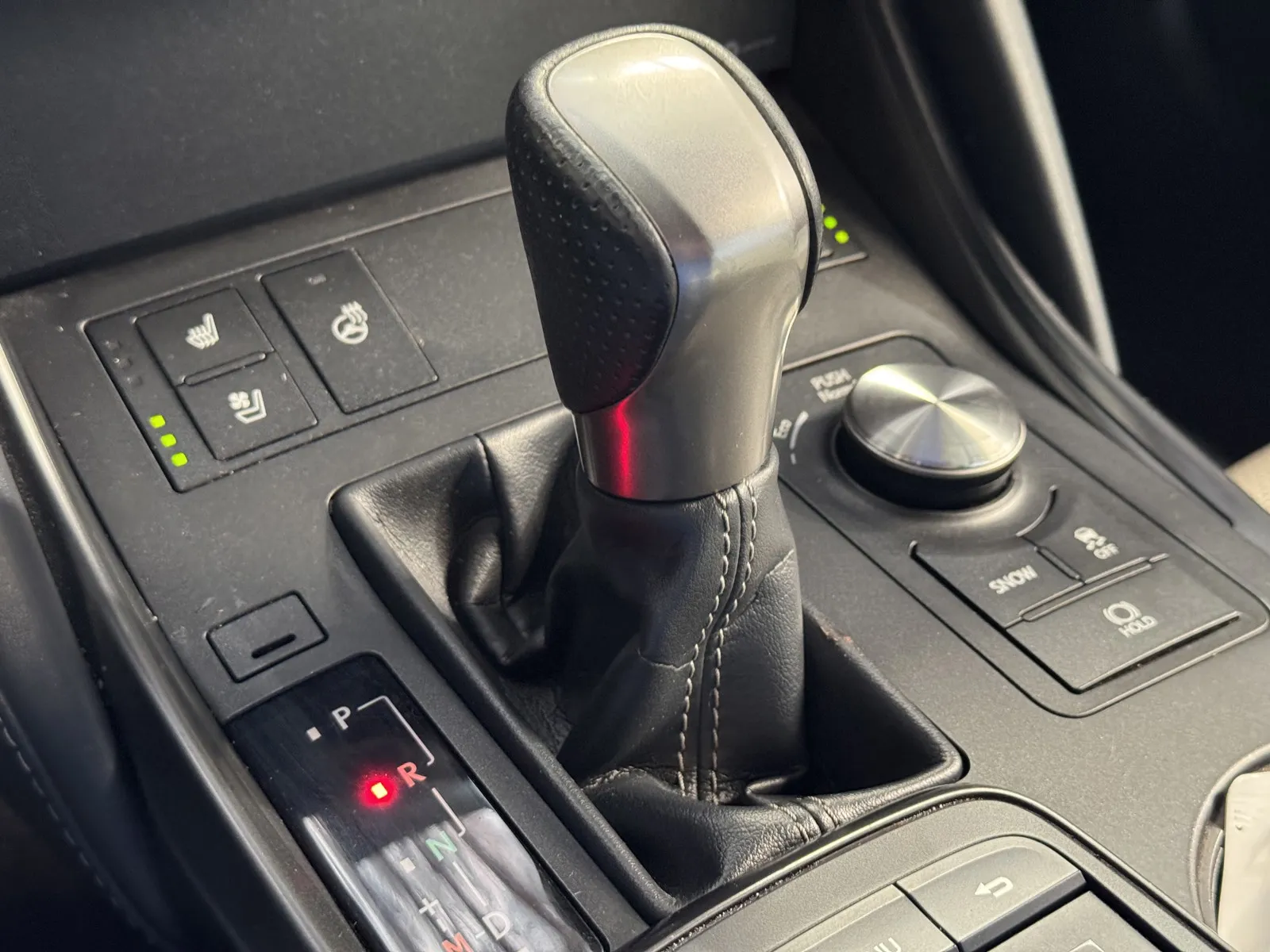 Lexus IS350 photo 20