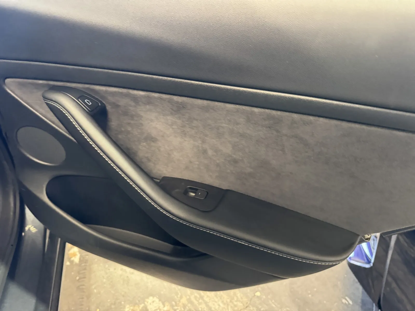 Tesla Model 3 photo 9