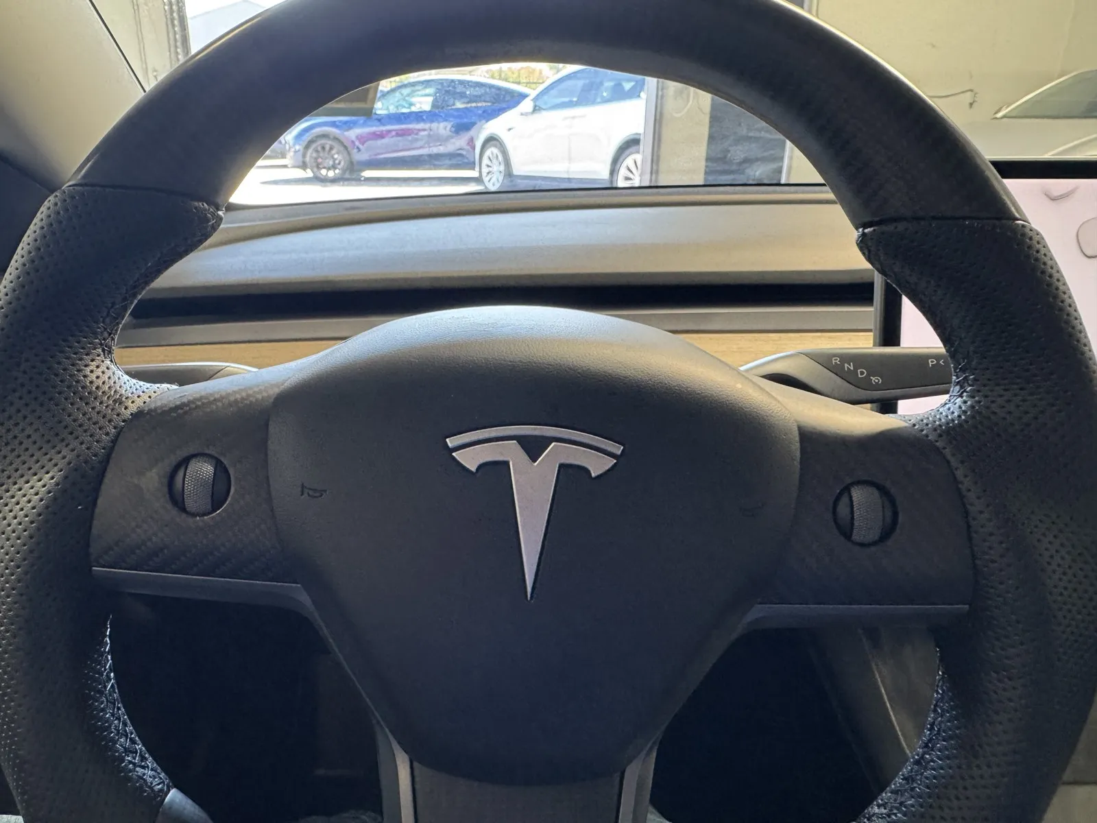 Tesla Model 3 photo 21