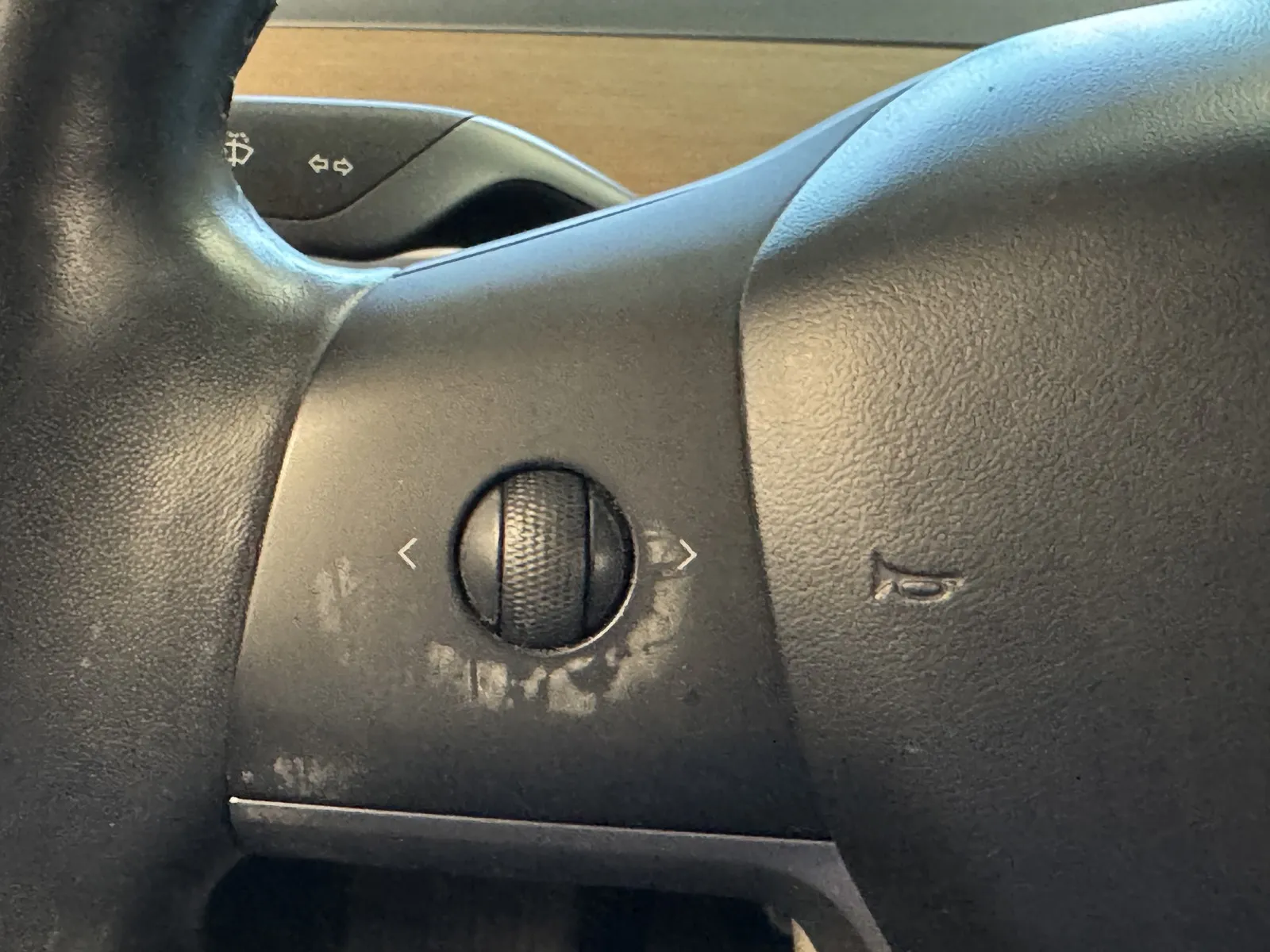 Tesla Model 3 photo 19