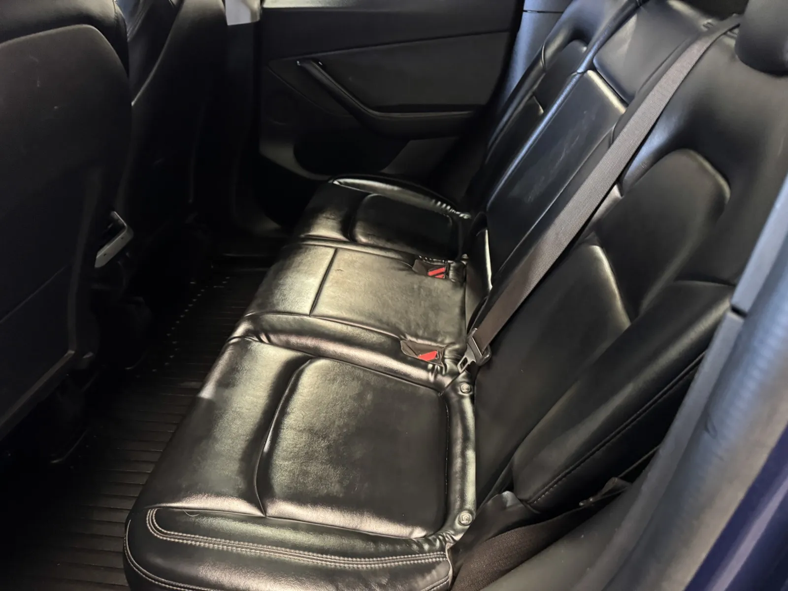 Tesla Model Y photo 10