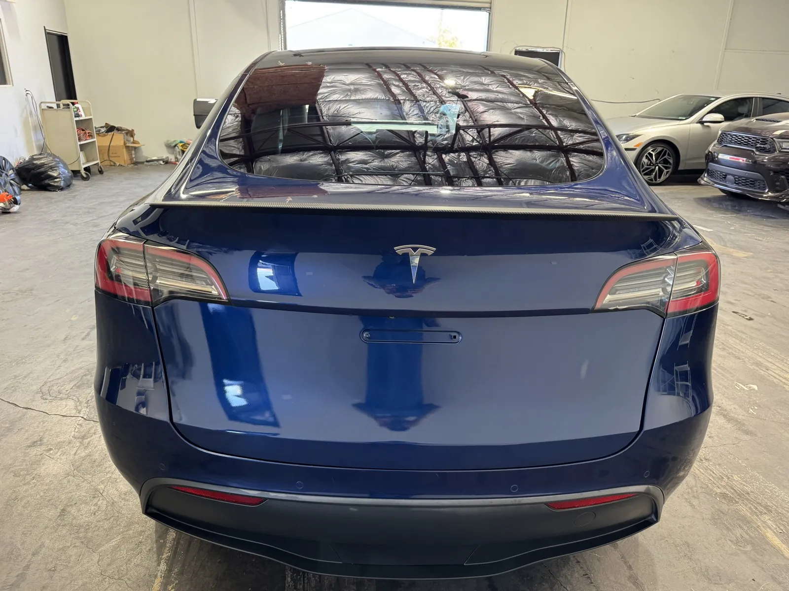 Tesla Model Y photo 3