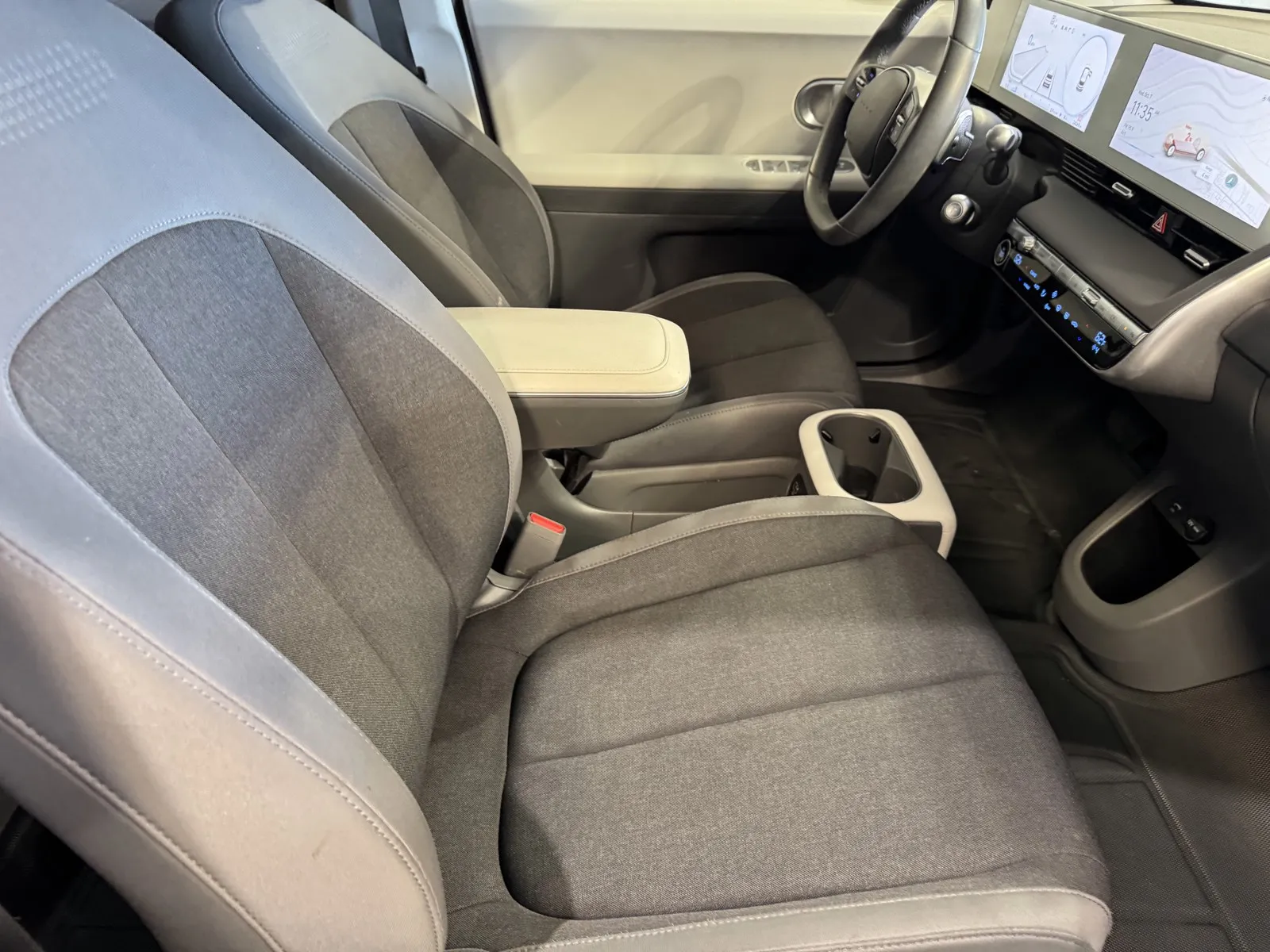 Hyundai Ioniq 5 photo 6
