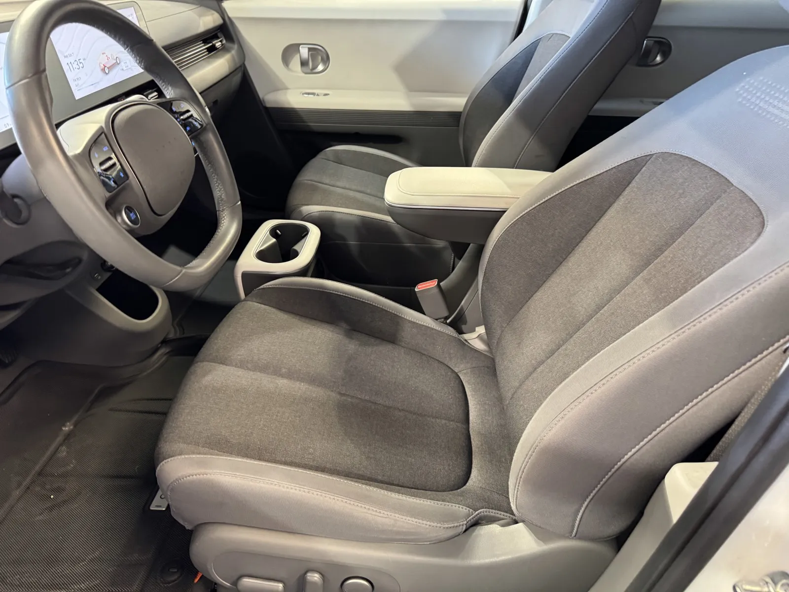 Hyundai Ioniq 5 photo 13