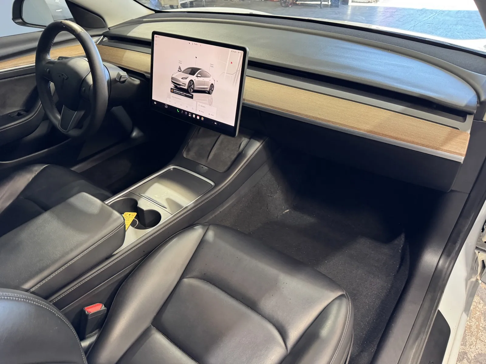 Tesla Model 3 photo 5