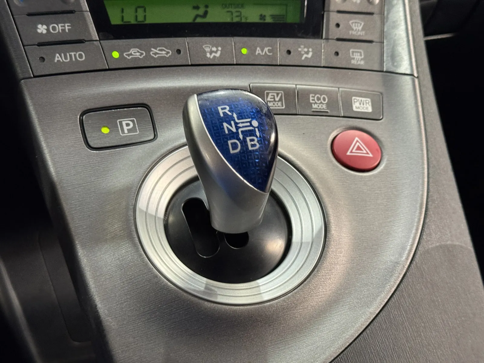 Toyota Prius photo 18