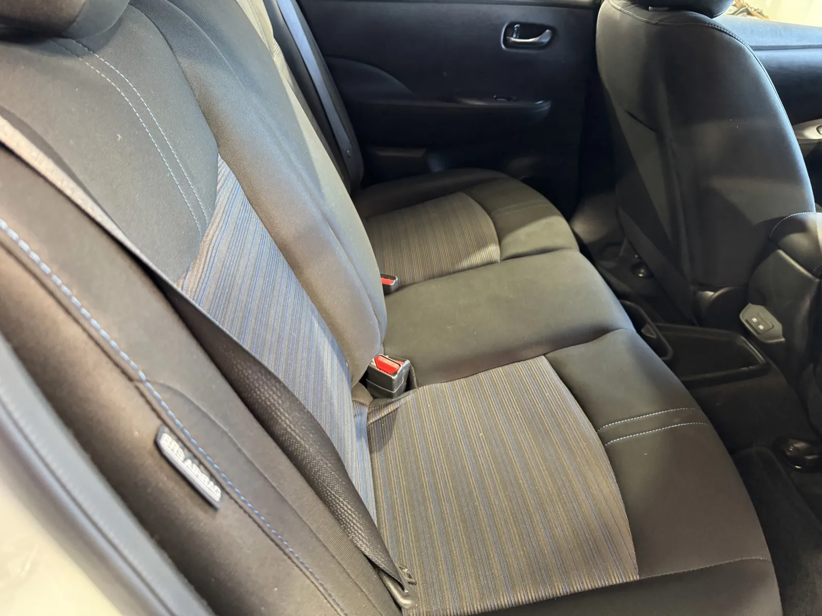 Nissan Leaf photo 8