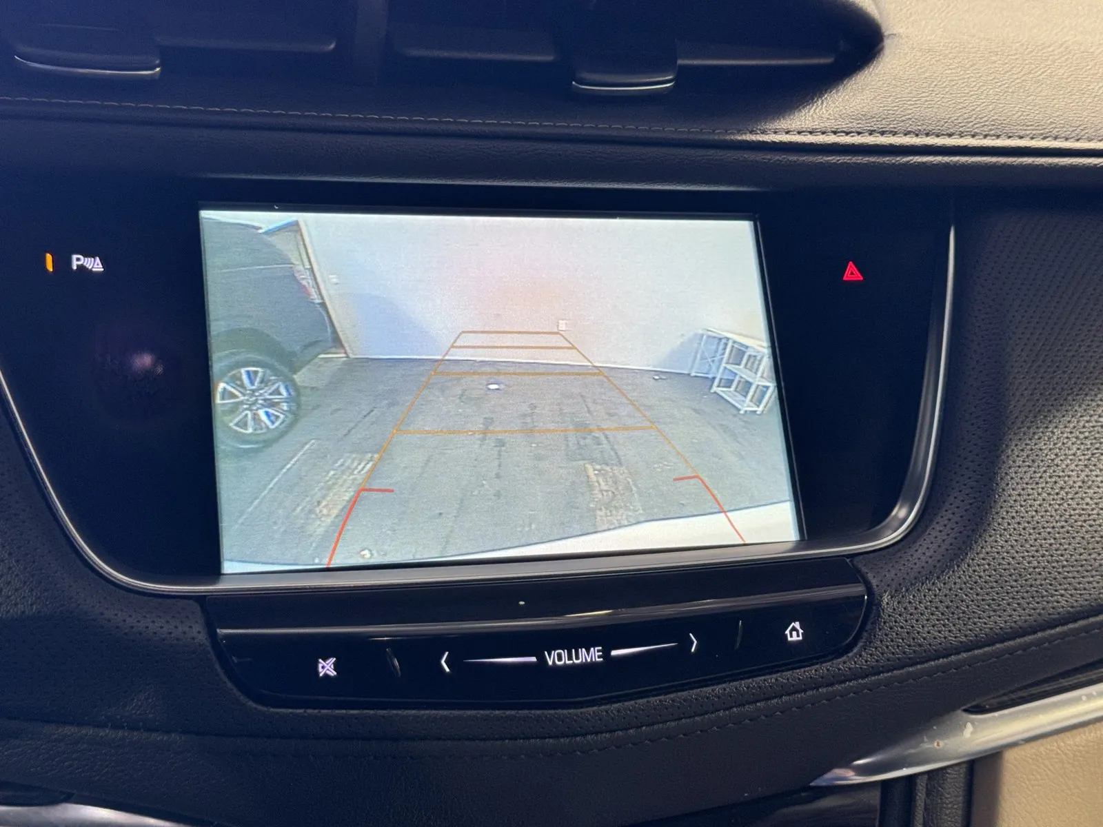 Cadillac XT5 photo 16