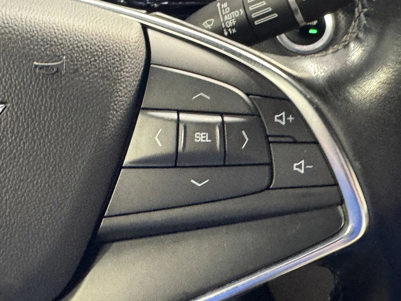 Cadillac XT5 photo 18