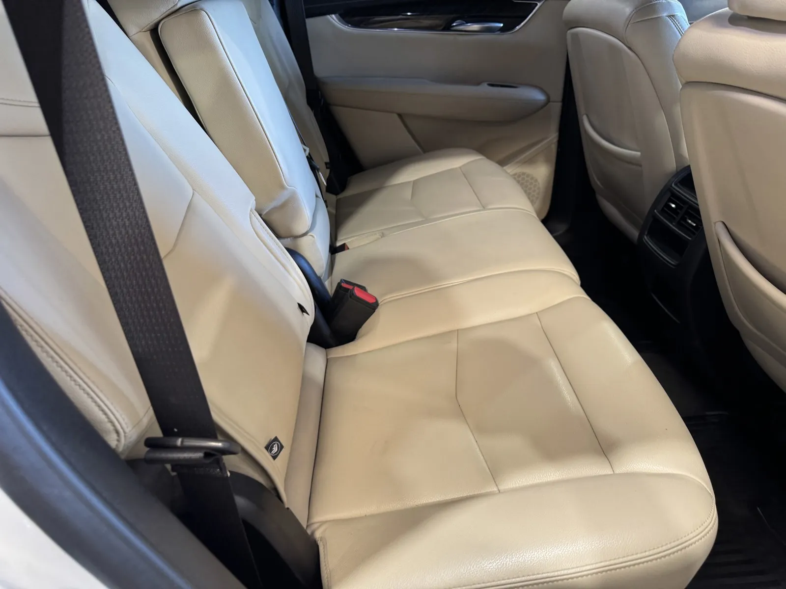 Cadillac XT5 photo 8