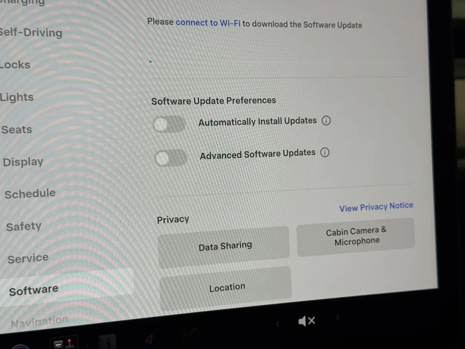 Tesla Model Y photo 18