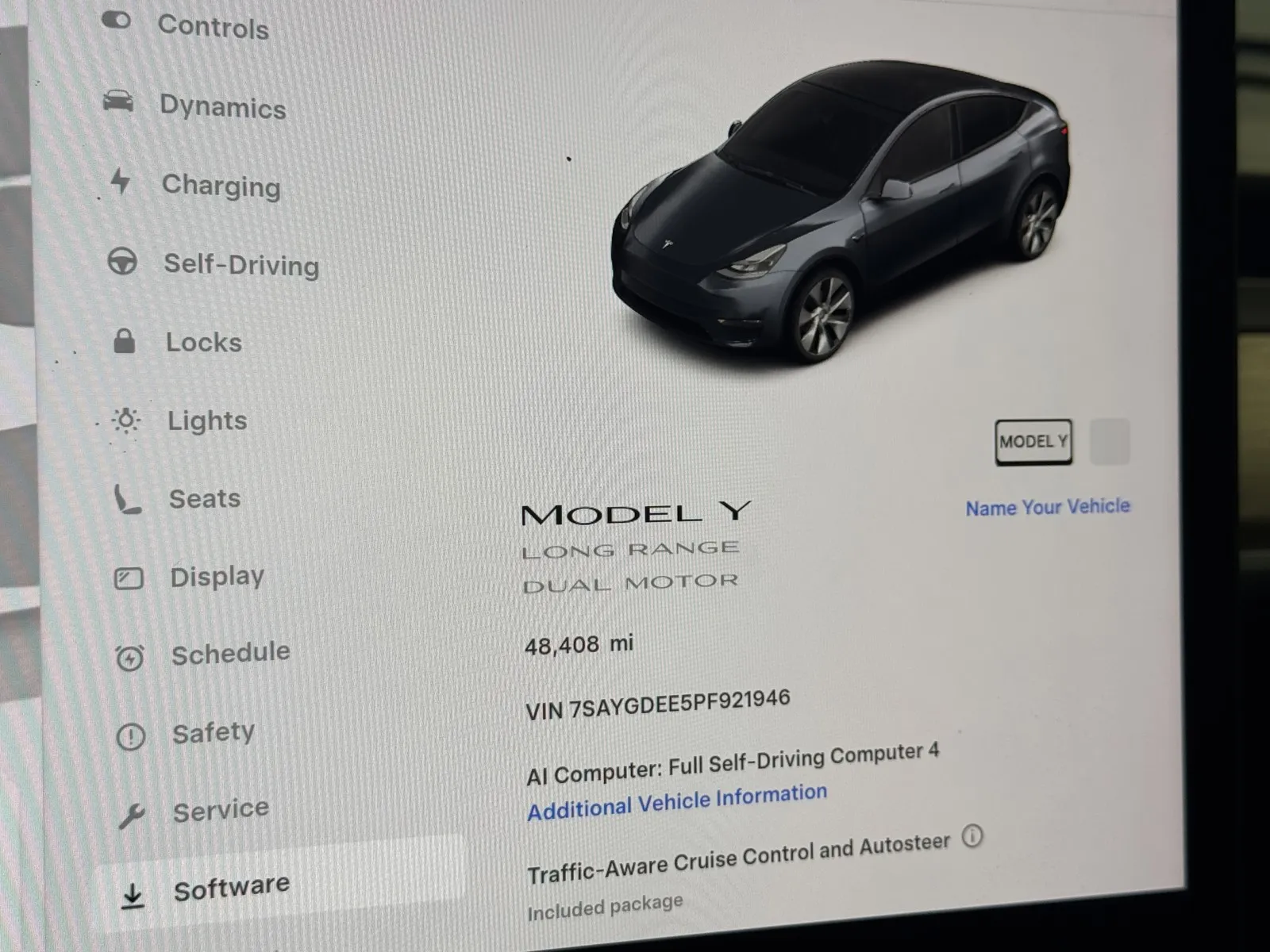 Tesla Model Y photo 16