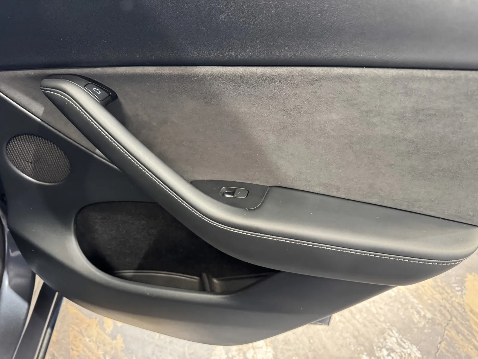 Tesla Model Y photo 9