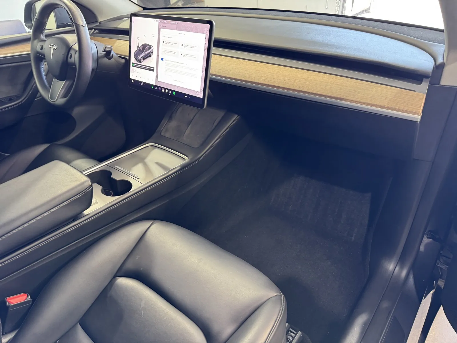 Tesla Model Y photo 5