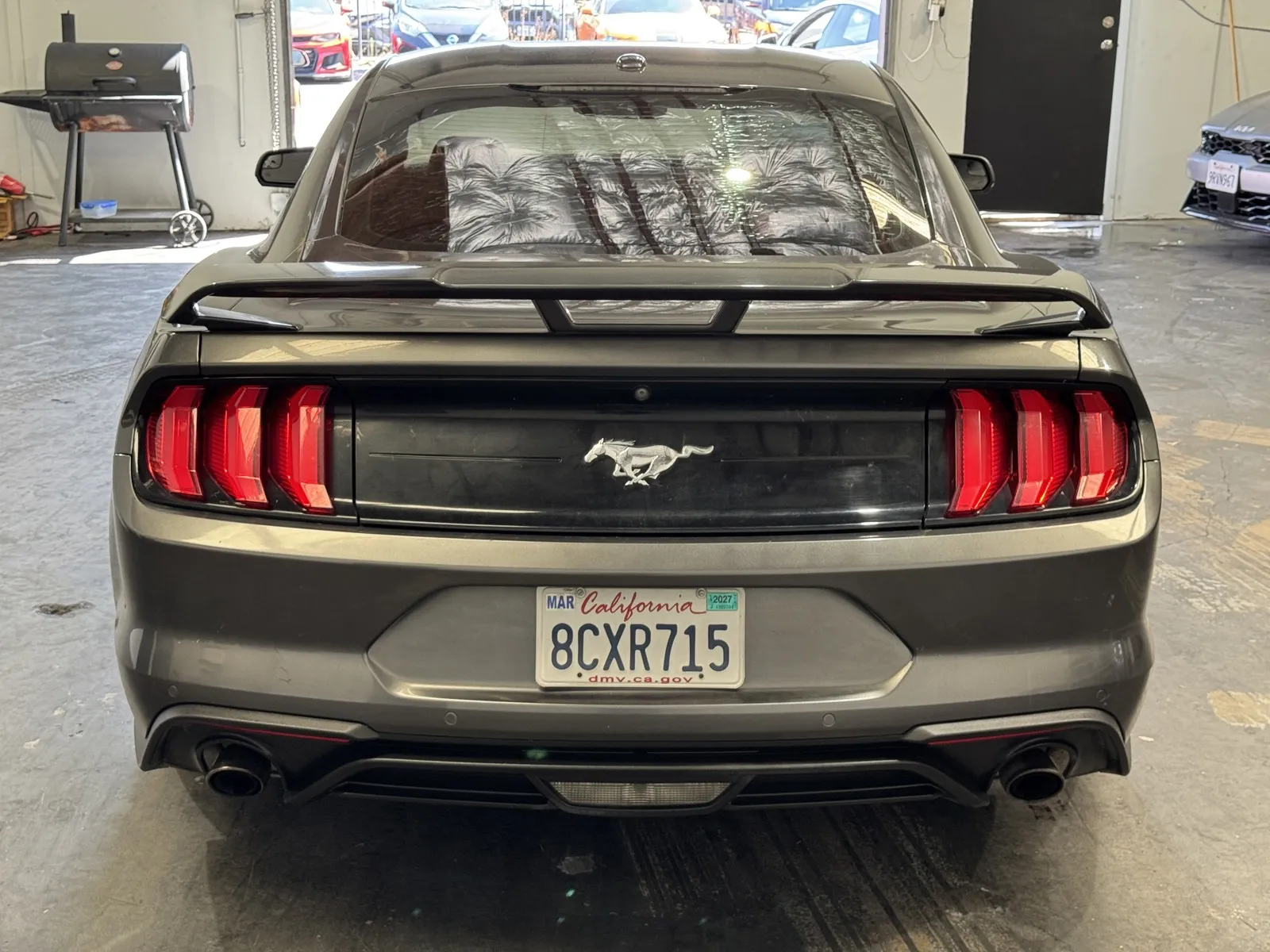 Ford Mustang photo 3