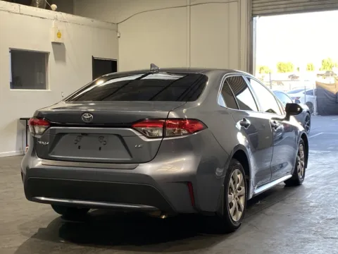 More photos of 2020 Toyota Corolla LE at Premium Autos - Norco, CA