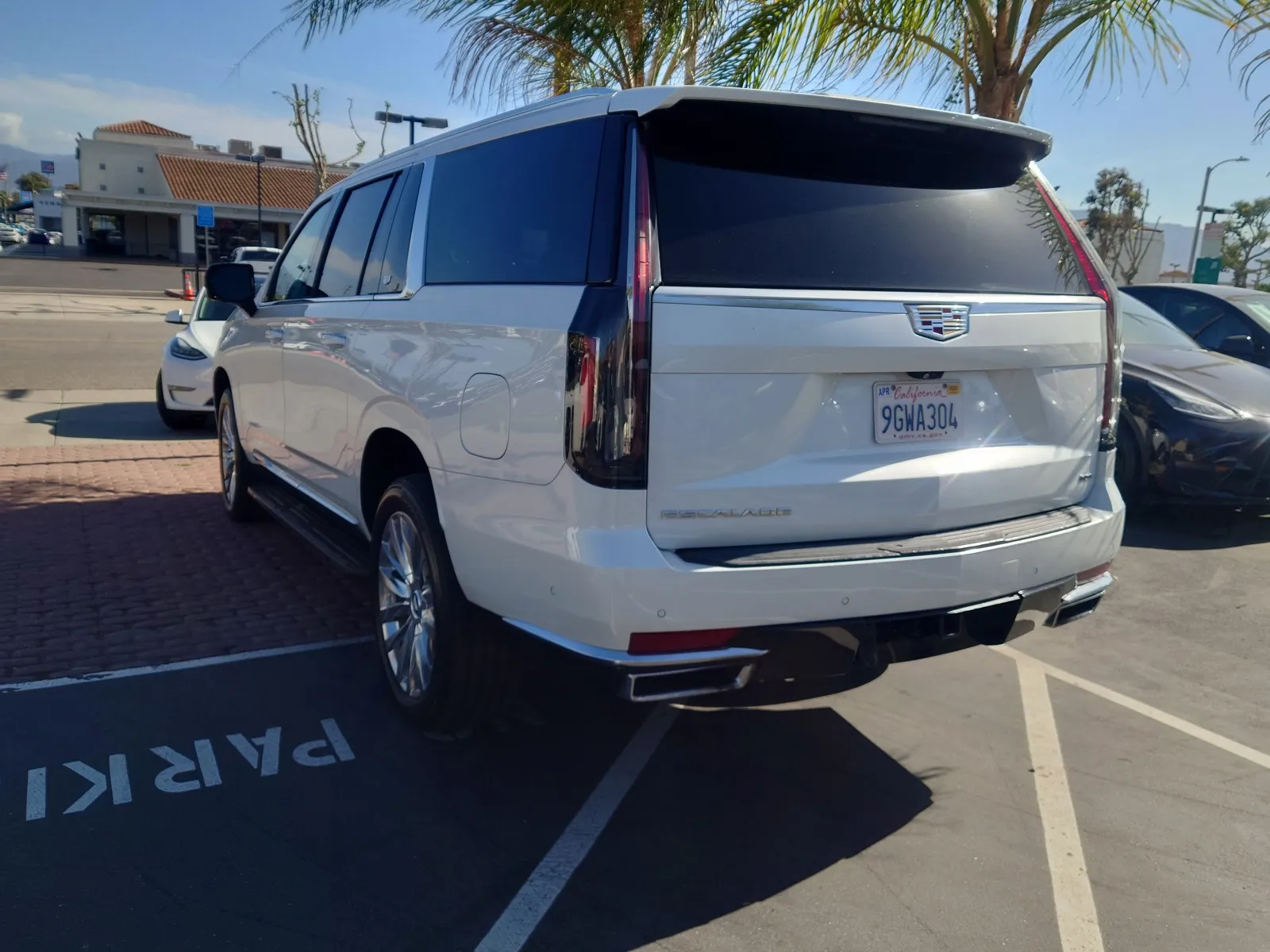 2021 Cadillac Escalade ESV Premium Luxury - Photo 6