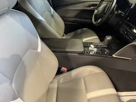 More photos of 2025 Toyota Camry SE at Premium Autos - Norco, CA