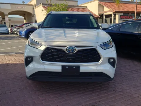 Photos of 2022 Toyota Highlander Hybrid XLE for sale in Norco, CA at Premium Autos - Norco