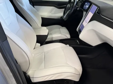 More photos of 2016 Tesla Model X at Premium Autos - Norco, CA