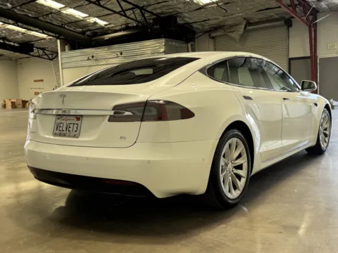 More photos of 2016 Tesla Model S 75D at Premium Autos - Norco, CA