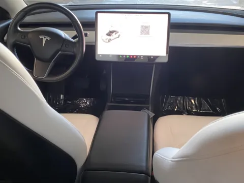 More photos of 2018 Tesla Model 3 longe range at Premium Autos - Norco, CA