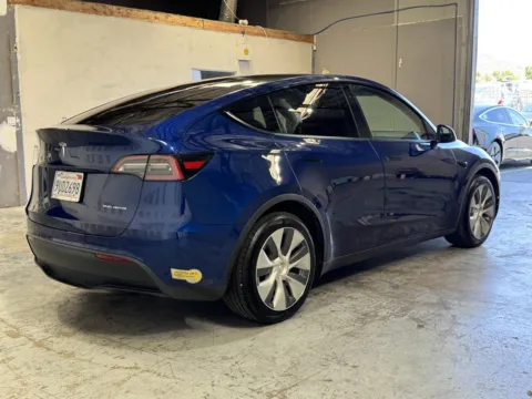 More photos of 2021 Tesla Model Y Long Range at Premium Autos - Norco, CA