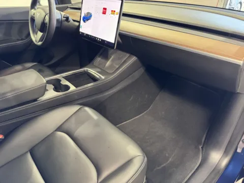 More photos of 2021 Tesla Model Y Long Range at Premium Autos - Norco, CA