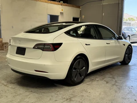 More photos of 2021 Tesla Model 3 Standard Range Plus at Premium Autos - Norco, CA