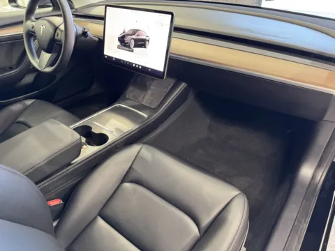 More photos of 2022 Tesla Model 3 at Premium Autos - Norco, CA