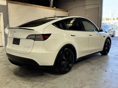 More photos of 2020 Tesla Model Y Long Range at Premium Autos - Norco, CA