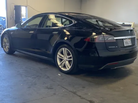 Photos of 2014 Tesla Model S for sale in Norco, CA at Premium Autos - Norco