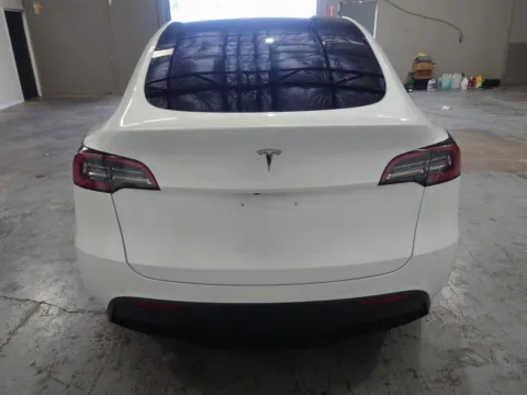 More photos of 2021 Tesla Model Y Long Range at Premium Autos - Norco, CA