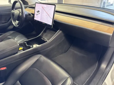 More photos of 2017 Tesla Model 3 at Premium Autos - Norco, CA