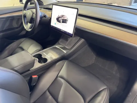 More photos of 2022 Tesla Model 3 at Premium Autos - Norco, CA