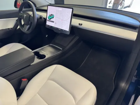 More photos of 2022 Tesla Model Y Performance at Premium Autos - Norco, CA