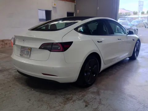 More photos of 2021 Tesla Model 3 Standard Range Plus at Premium Autos - Norco, CA